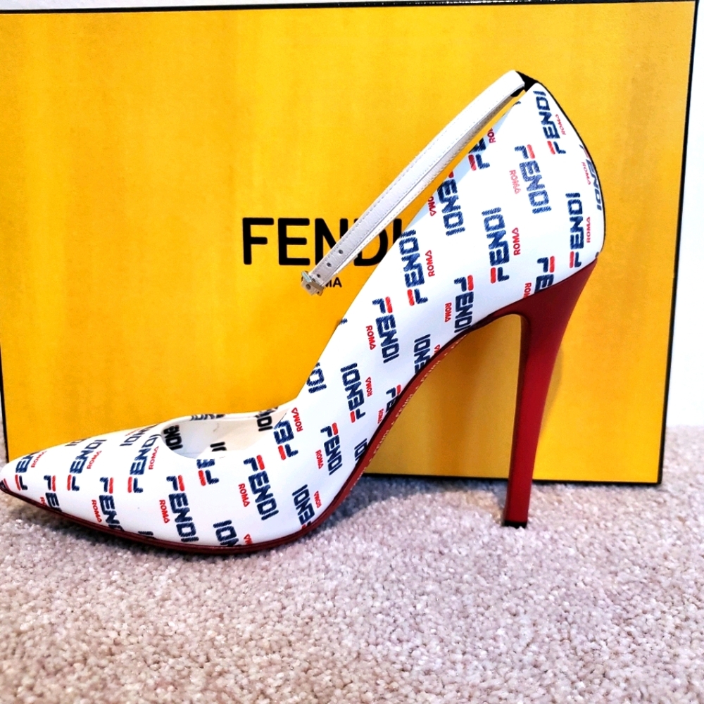 Fendi Roma Pumps